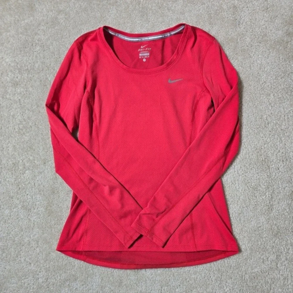 Nike Dri Fit Women Red Long Sleeve‎ Athletic Running Top Shirt XS